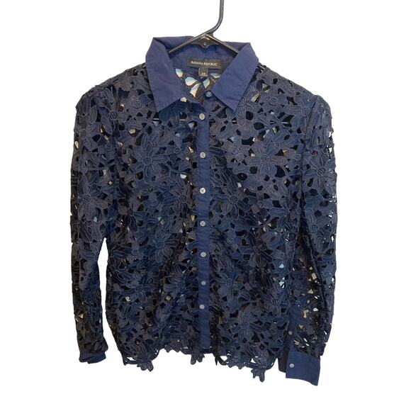 Banana Republic Navy Blue Lace Floral Eyelet Overlay Button Up Blouse Size XS - Picture 1 of 10